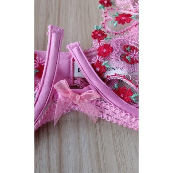 NWT For Love and Lemons Doily Heart bra 36C - Picture 5 of 7